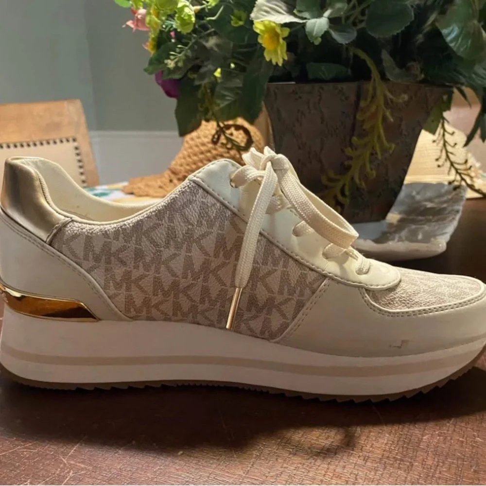 Michael Kors Cream and Gold Women's Sneakers - Picture 3 of 10